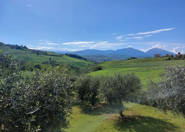 Casa Gialla - & Business * Canzano